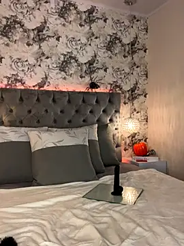 lilith storm online show from 10.21.25