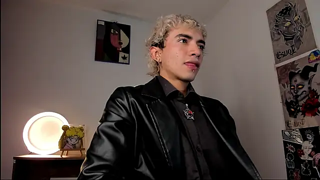 guynextdo0r online show from 10.24.25