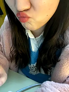 Snapshot of ruiki666 chatting on 11.28.25 ruiki666 online show from 11.28.25