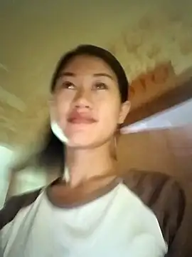 luy-xinh02 online show from 09.18.25