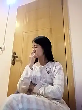 luy-xinh02 online show from 10.05.25