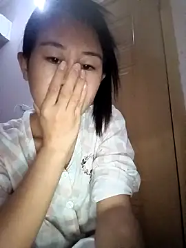 luy-xinh02 online show from 10.06.25