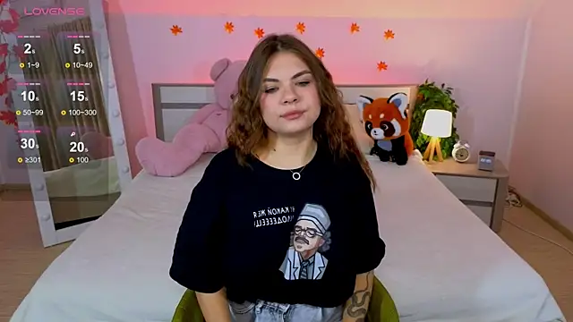 Mia  Moon   online show from 09.30.25