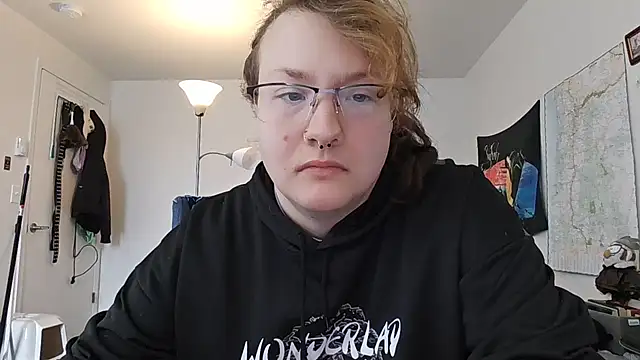 Snapshot of tbutchrat chatting on 10.19.25 tbutchrat online show from 10.19.25