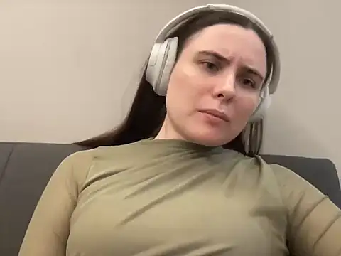 Olyshaa online show from 07.23.26