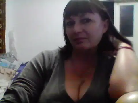 Snapshot of MariannaLove759 chatting on 10.17.25 MariannaLove759 online show from 10.17.25