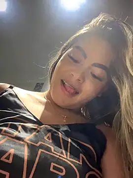 Snapshot of MayaMoanXXX chatting on 10.08.25 MayaMoanXXX online show from 10.08.25