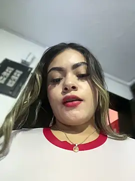 Snapshot of MayaMoanXXX chatting on 10.16.25 MayaMoanXXX online show from 10.16.25