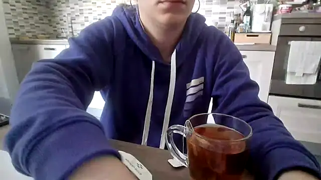 Camaleontica online show from 11.06.25