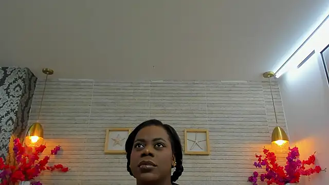 Snapshot of AliceVegga chatting on 12.03.25 AliceVegga online show from 12.03.25