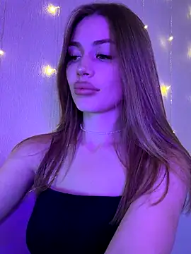 Elizabeth Tay online show from 11.06.25