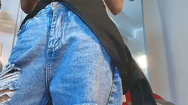 emma hearths online show from 10.31.25