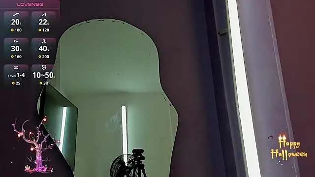 miajhonsonx online show from 10.28.25