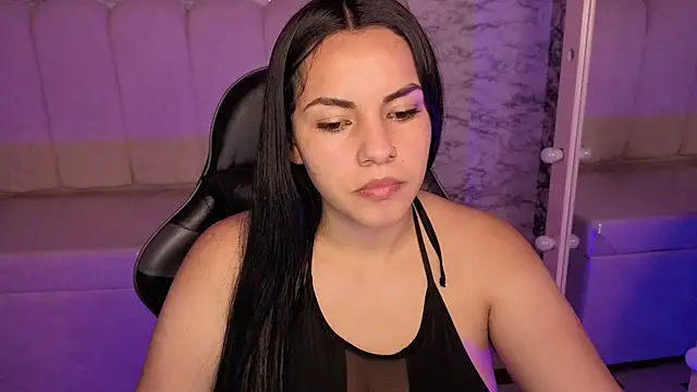 Mialover v online show from 10.10.25