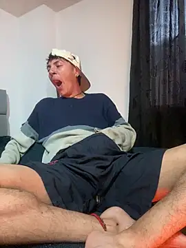 NaytonFreeman online show from 12.17.25