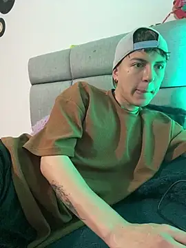 NaytonFreeman online show from 02.11.26