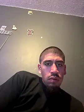 Snapshot of busnfatnutsLildee chatting on 11.21.25 busnfatnutsLildee online show from 11.21.25