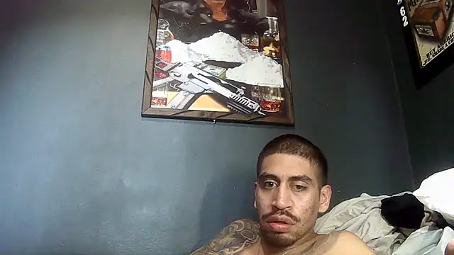 Snapshot of busnfatnutsLildee chatting on 12.15.25 busnfatnutsLildee online show from 12.15.25