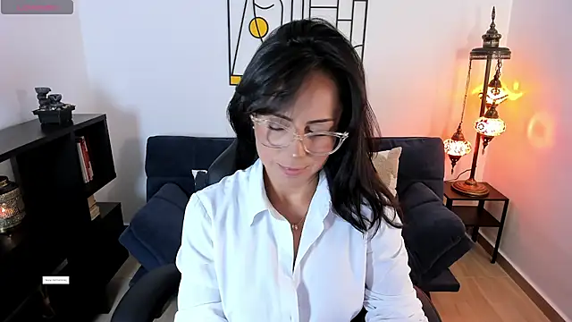 Snapshot of Lyliboomm chatting on 10.14.25 Lyliboomm online show from 10.14.25