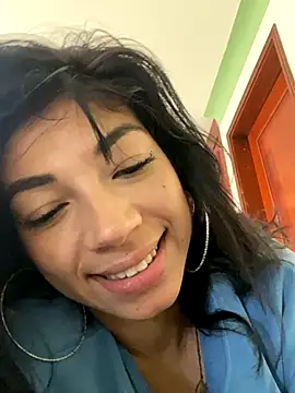 Snapshot of Lesly777_ chatting on 09.24.25 Lesly777  online show from 09.24.25