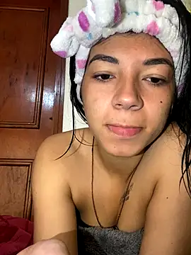 Snapshot of Lesly777_ chatting on 09.26.25 Lesly777  online show from 09.26.25