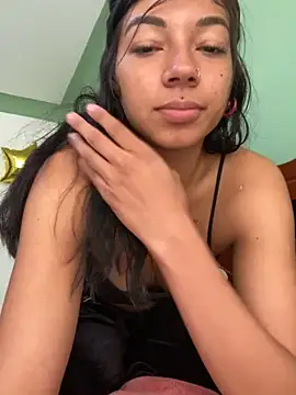 Snapshot of Lesly777_ chatting on 10.23.25 Lesly777  online show from 10.23.25