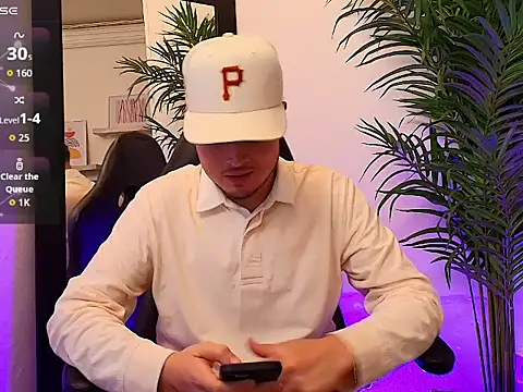 Snapshot of SALVATORE_MULLER1 chatting on 10.05.25 SALVATORE MULLER1 online show from 10.05.25