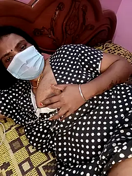 Snapshot of KannadaTamilTeluguBeauty chatting on 12.04.25 KannadaTamilTeluguBeauty online show from 12.04.25