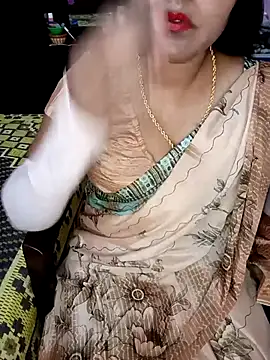 Snapshot of KannadaTamilTeluguBeauty chatting on 12.04.25 KannadaTamilTeluguBeauty online show from 12.04.25