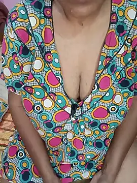 Snapshot of KannadaTamilTeluguBeauty chatting on 07.16.26 KannadaTamilTeluguBeauty online show from 07.16.26