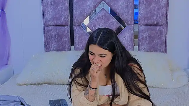 danilu and eva21 online show from 10.14.25