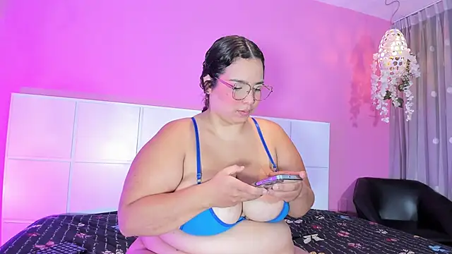 Aliciabloom online show from 09.20.25