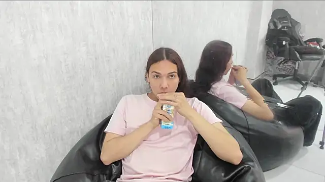 Almaazz online show from 11.20.25