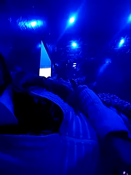 riyahot-3 online show from 12.21.25