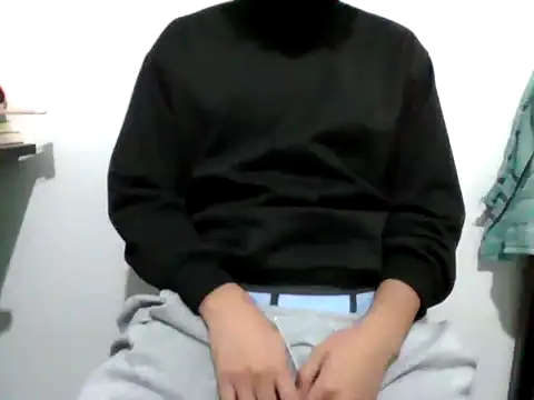 Snapshot of ShunningMore chatting on 11.10.25 ShunningMore online show from 11.10.25