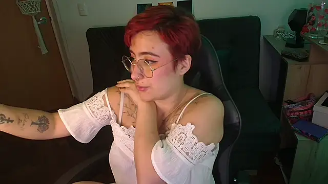 Miacatsito3 online show from 11.11.25