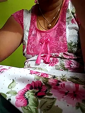 Snapshot of TAMI_KAYAL chatting on 10.01.25 TAMI KAYAL online show from 10.01.25