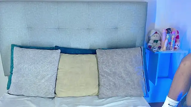 Snapshot of Billie_Turner_ chatting on 10.14.25 Billie Turner online show from 10.14.25