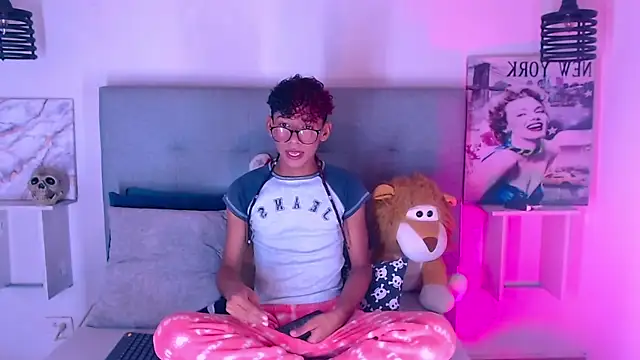 Snapshot of Billie_Turner_ chatting on 11.05.25 Billie Turner online show from 11.05.25