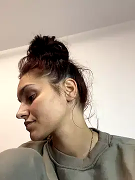 EllaBlowy online show from 10.01.25