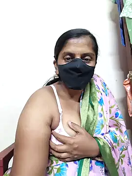 Snapshot of Sowjanya-telugu chatting on 11.17.25 Sowjanya-telugu online show from 11.17.25