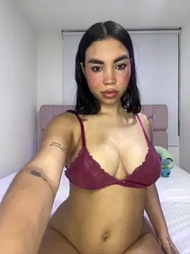 karolaalcendra online show from 04.05.26