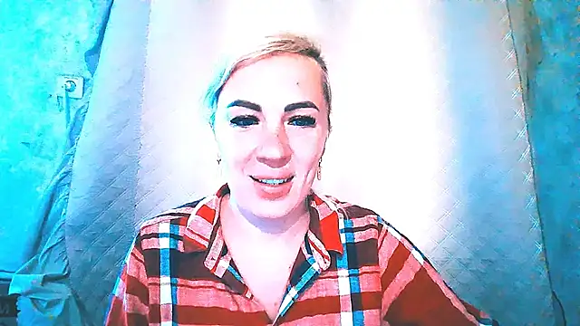 EmmaCat  online show from 09.15.25