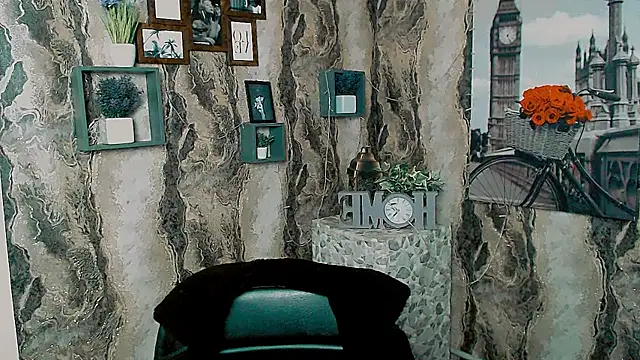 EmmaCat  online show from 10.01.25