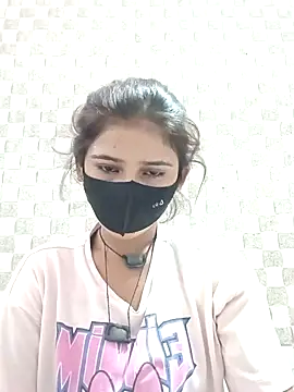Snapshot of Arti_ chatting on 09.15.25 Arti online show from 09.15.25