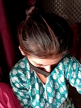 Snapshot of Arti_ chatting on 09.25.25 Arti online show from 09.25.25