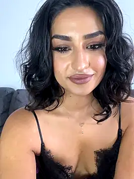 Mia spicyy online show from 11.10.25