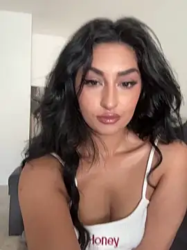 Mia spicyy online show from 06.18.26