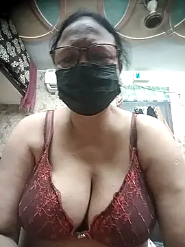 thehotlady online show from 10.03.25