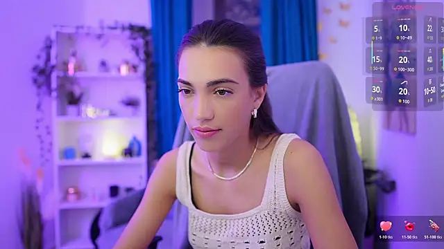 Alexis Love  online show from 11.30.25